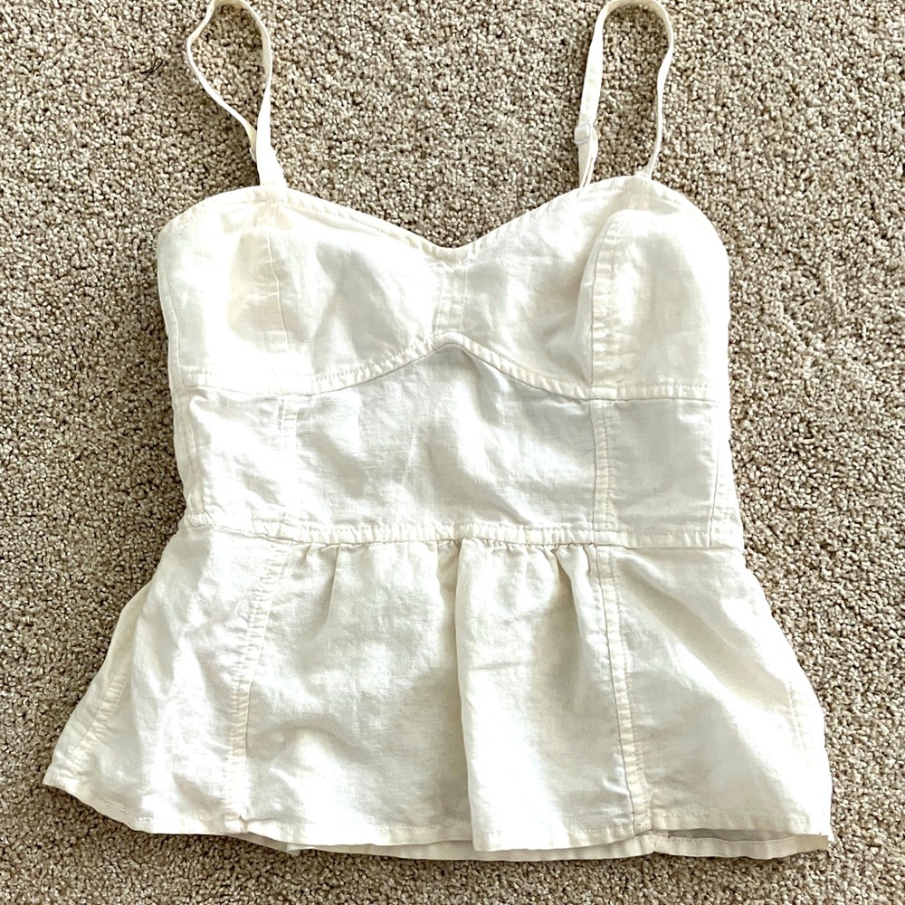 Off-White linen sleeveless top by brand Aerie, in size medium.